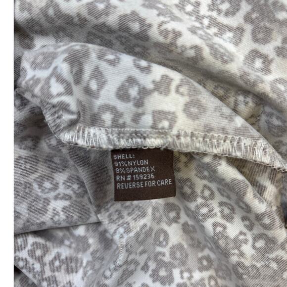 J. McLaughlin leopard print nylon spandex 3/4 sleeve top size SMALL cheetah - Picture 7 of 7
